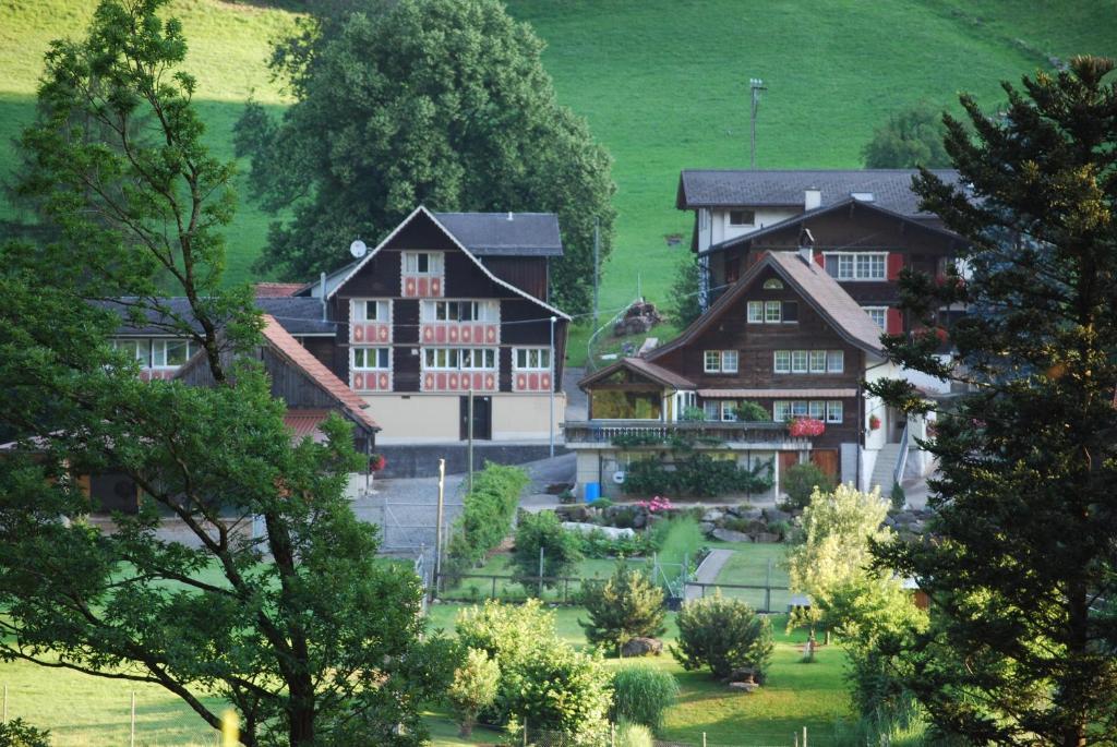 B&B Haus Zur Krone Oberriet ภายนอก รูปภาพ